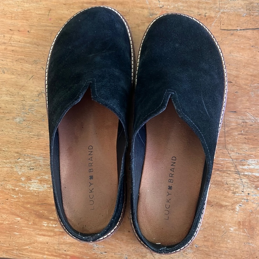 Lucky brand size 8.5 black suede slides